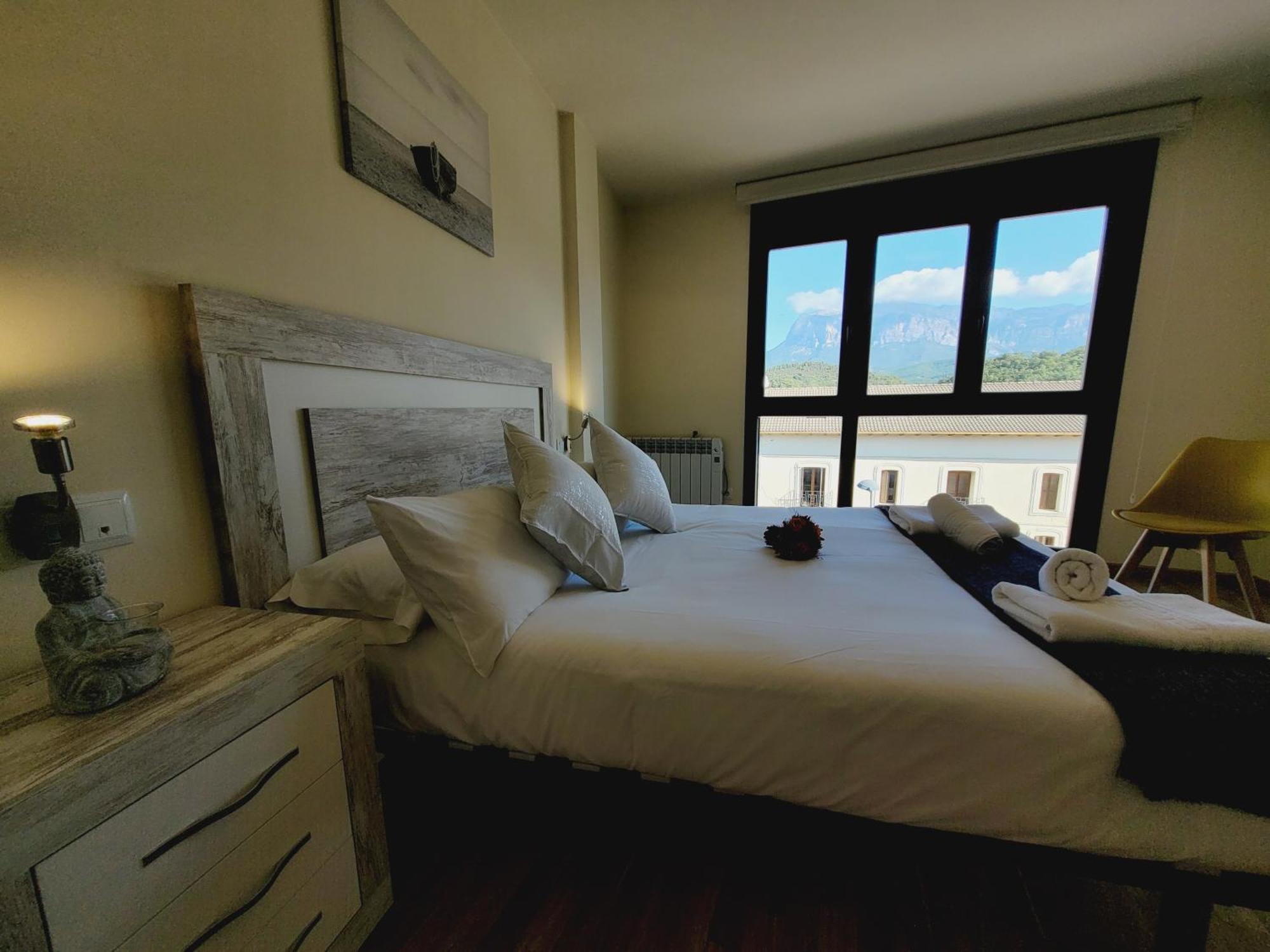 Guest House Ainsa Pirineos Номер фото